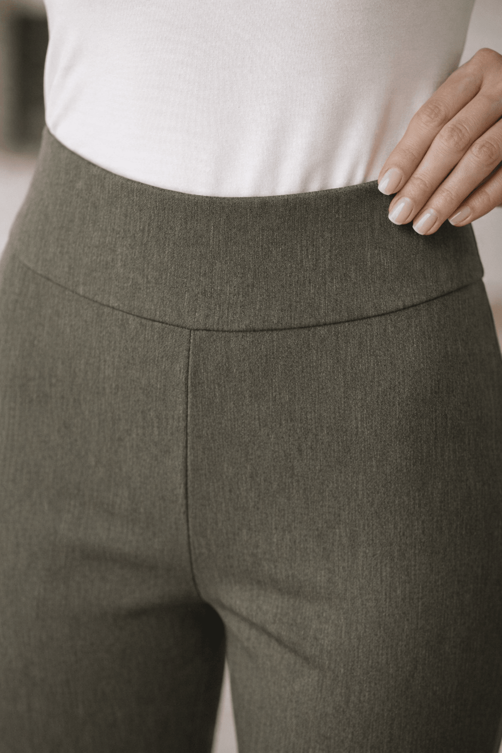 Krazy Larry P507 Pull on Pant - Olive Ash - Che Cose Belle