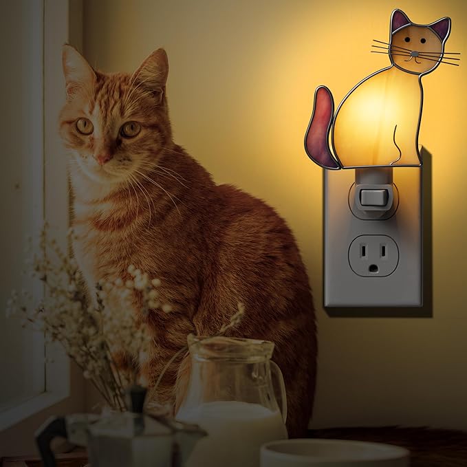 KY&BOSAM Cat Night Light Stained Glass Yellow Plug in Nightlight Decorative Wall Night Lights 7 Watt Bulb Accent Lite Night Memorial Gifts Pet Lost Sympathy Thoughtful Dogs and Cats Remembrance Decor - Che Cose Belle
