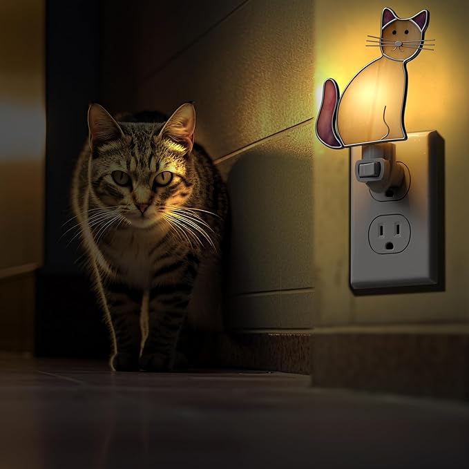 KY&BOSAM Cat Night Light Stained Glass Yellow Plug in Nightlight Decorative Wall Night Lights 7 Watt Bulb Accent Lite Night Memorial Gifts Pet Lost Sympathy Thoughtful Dogs and Cats Remembrance Decor - Che Cose Belle