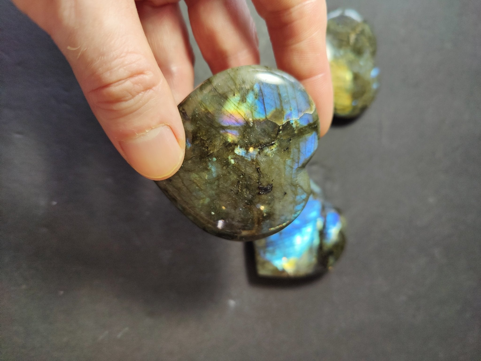 Labradorite Carved & Polished Heart - Che Cose Belle