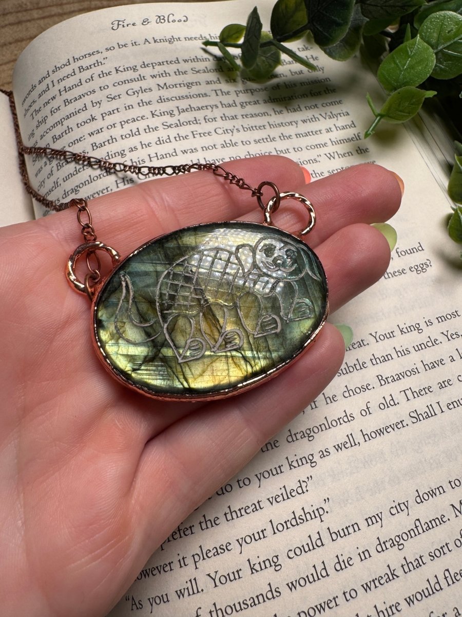 Labradorite Dog Necklace - Che Cose Belle