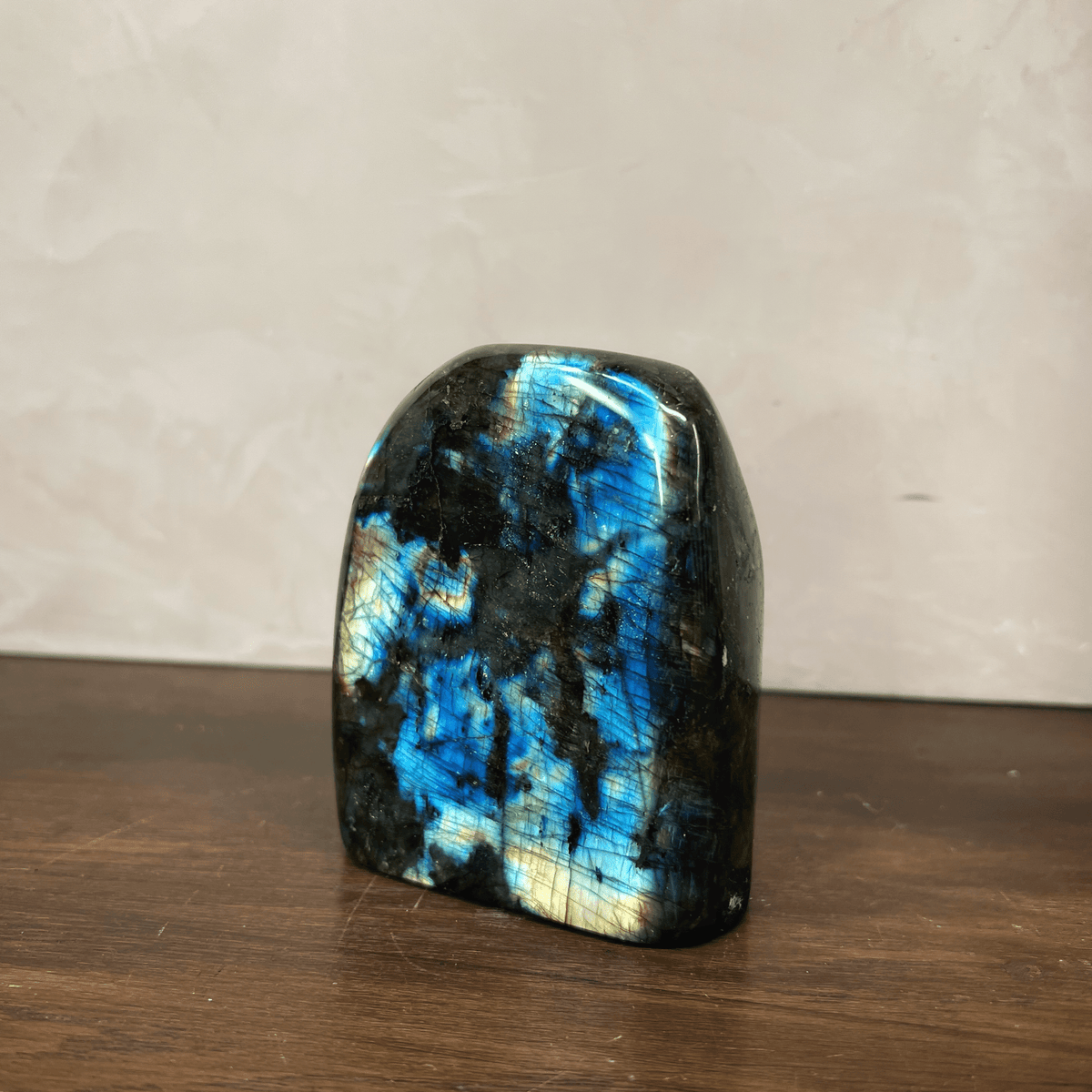 Labradorite Freeform Rounded Stone - Che Cose Belle
