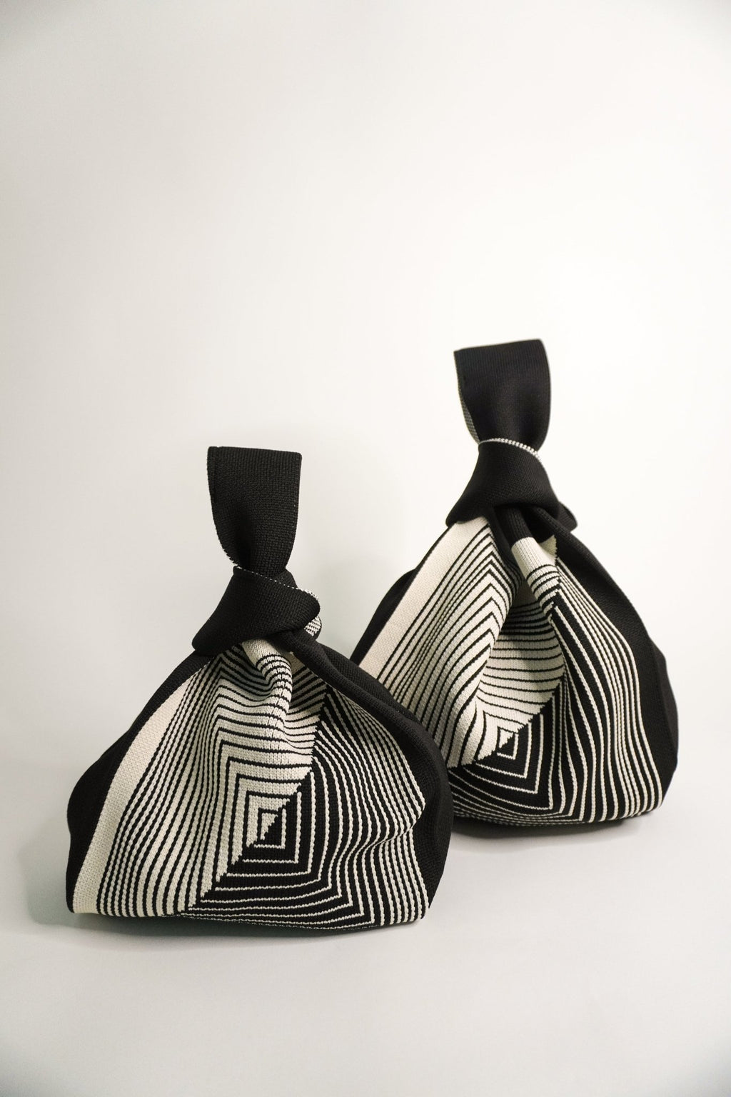 Labyrinth Black Handbag - Che Cose Belle