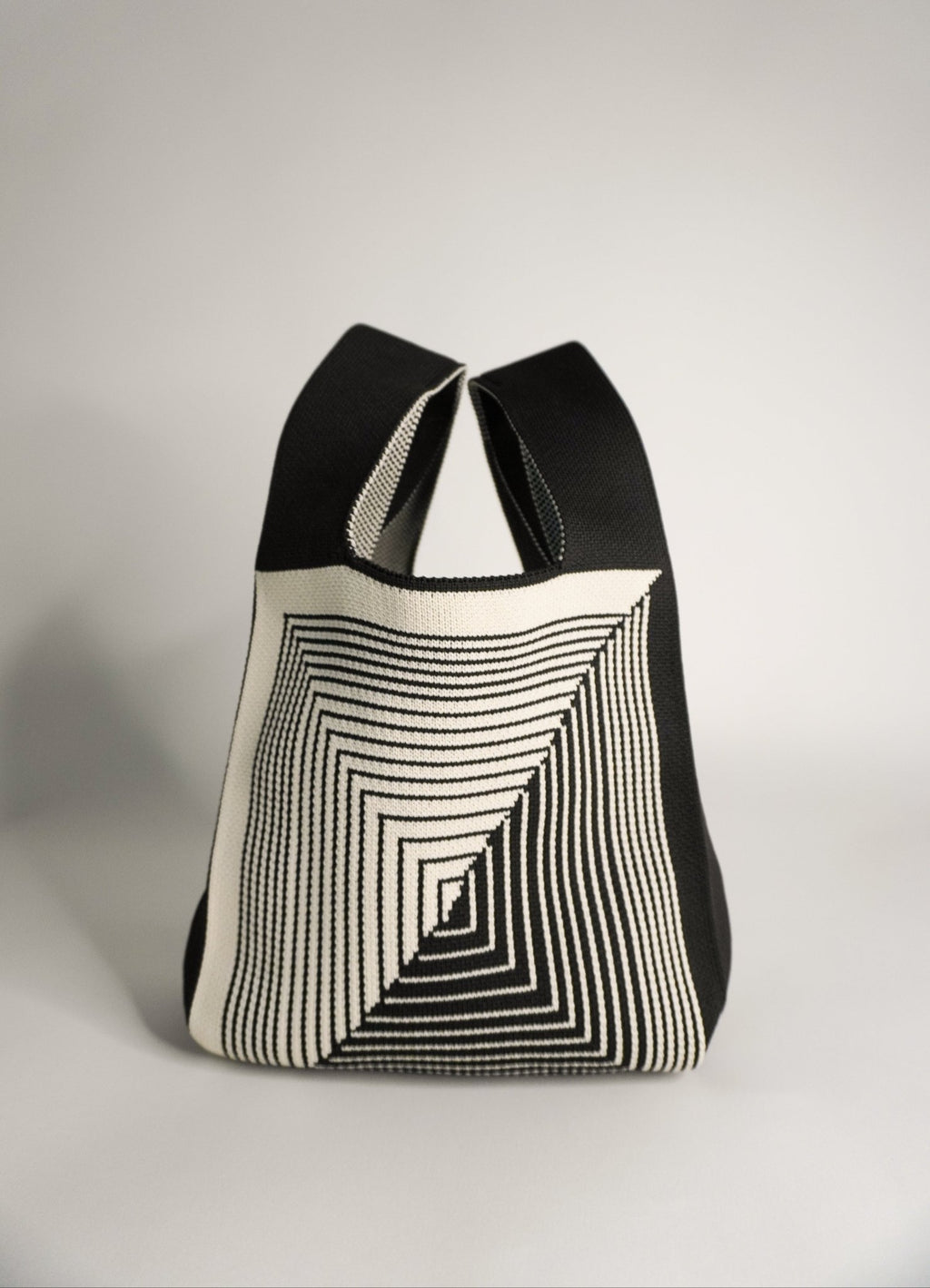 Labyrinth Black Handbag - Che Cose Belle