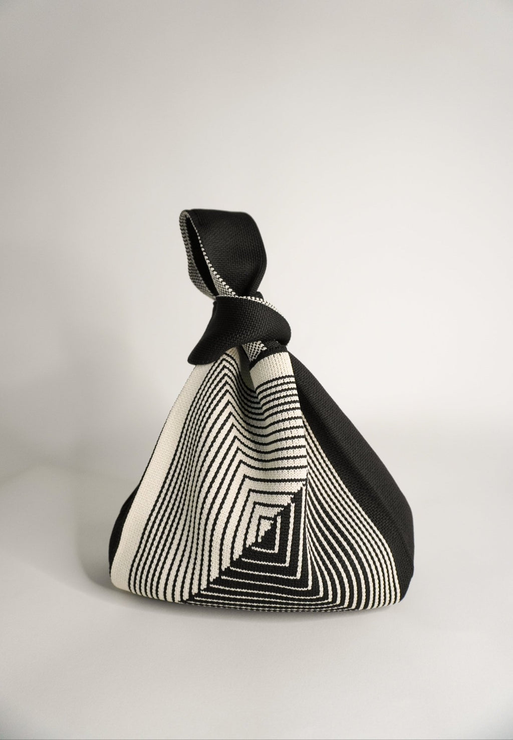 Labyrinth Black Handbag - Che Cose Belle