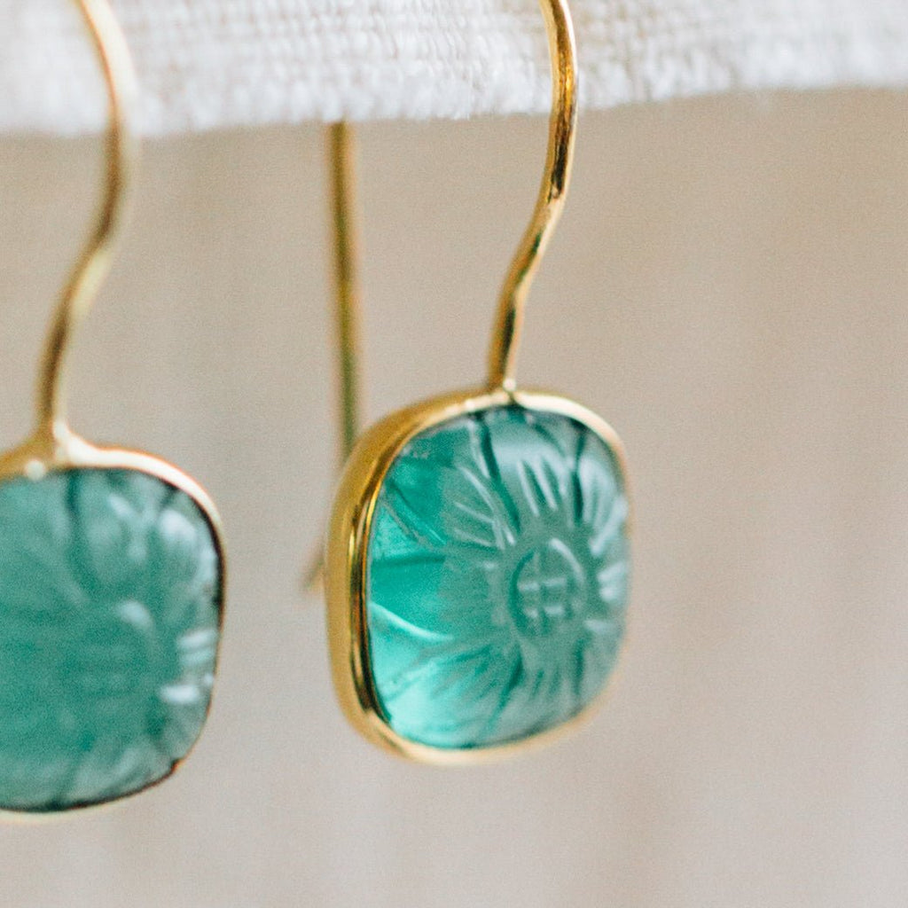 Lalita Blue Daisy Dangle Earrings - Che Cose Belle