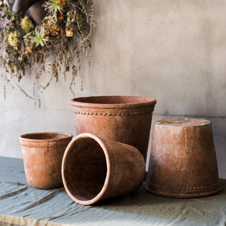Large Terracotta Red Concrete Planter Pot - Che Cose Belle