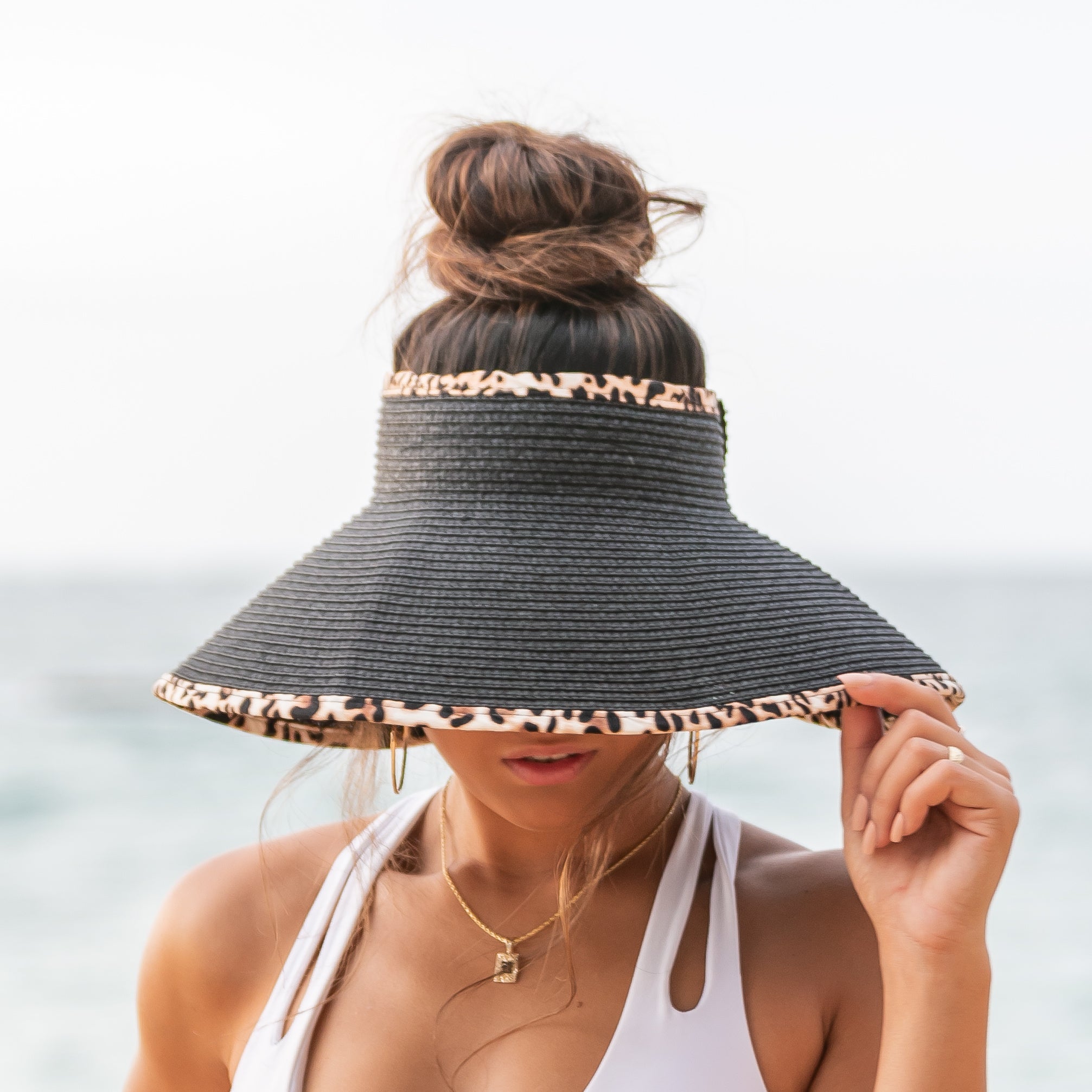 Leopard Trim Foldable Bow Visors - Che Cose Belle