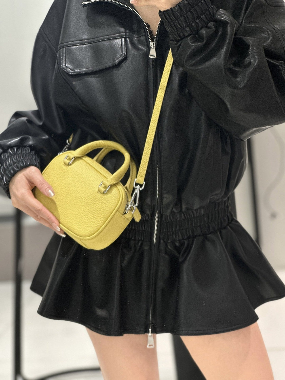 Light Luxury Women's Handbag, Stylish And Elegant Tote, Simple And Versatile, Top-layer Cowhide, Single Shoulder And Crossbody Bag, Mini Handbag - Che Cose Belle