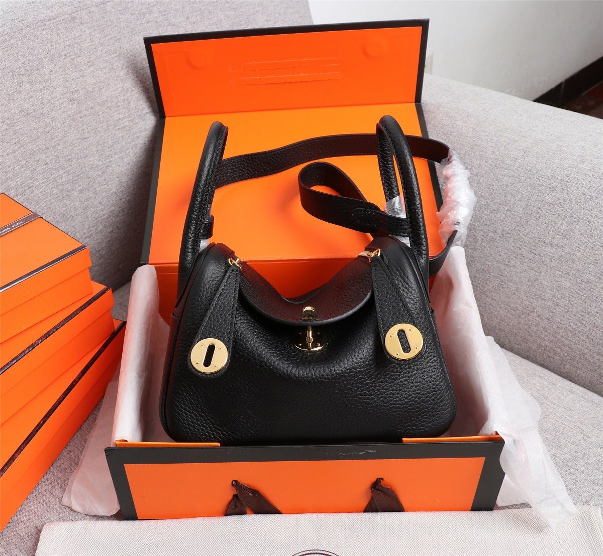 Lindy Cowhide Pillow Doctor Medical Box Bags - Che Cose Belle