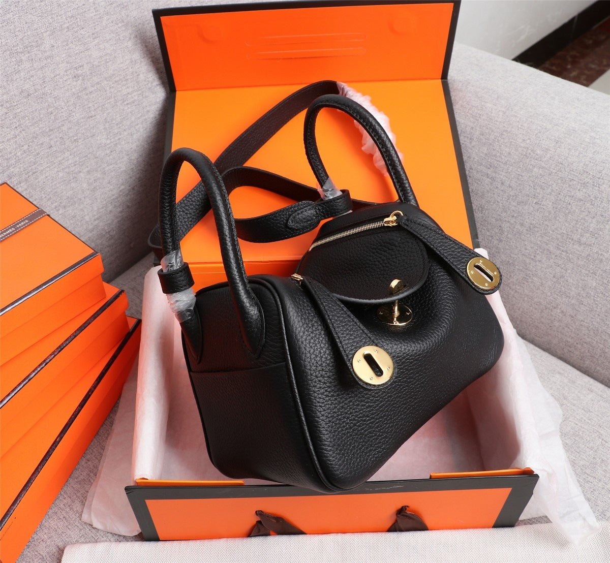 Lindy Cowhide Pillow Doctor Medical Box Bags - Che Cose Belle