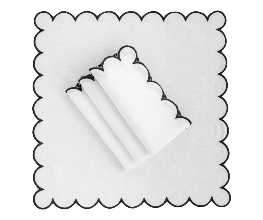 Linen Cloth Napkins - Scalloped - Che Cose Belle