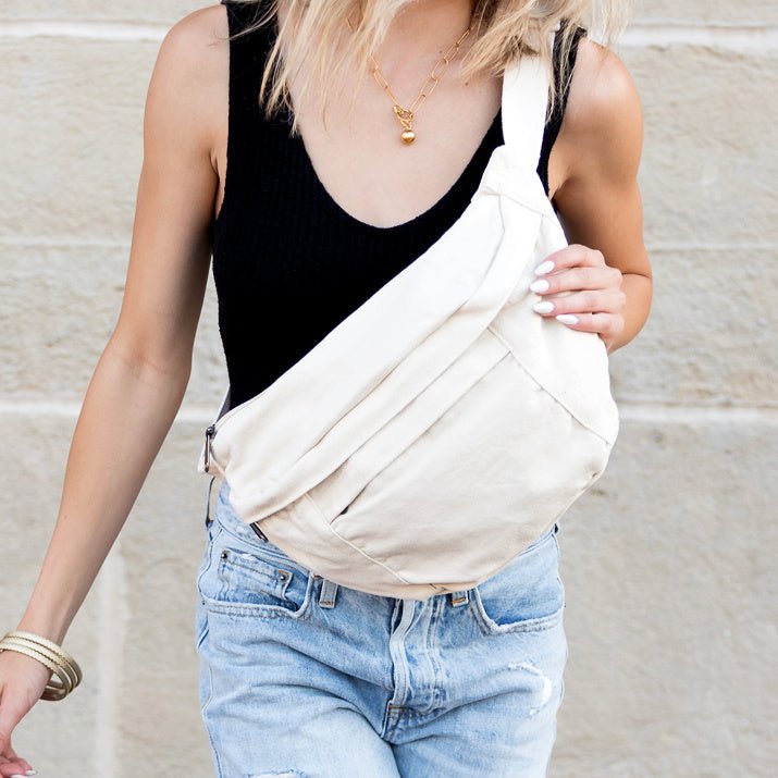 London Oversized Canvas Crescent Sling - Che Cose Belle