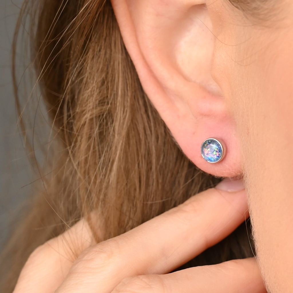 Lora Lavender Silver Stud Earrings - Che Cose Belle