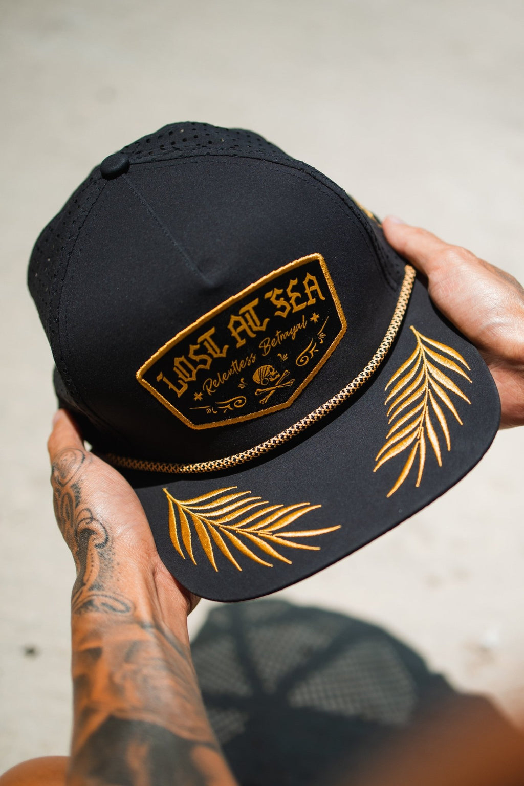 Lost At Sea BLACKOUT Snapback - Che Cose Belle
