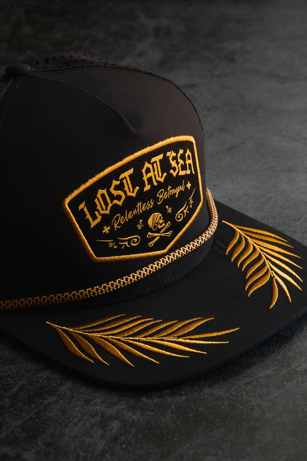 Lost At Sea BLACKOUT Snapback - Che Cose Belle