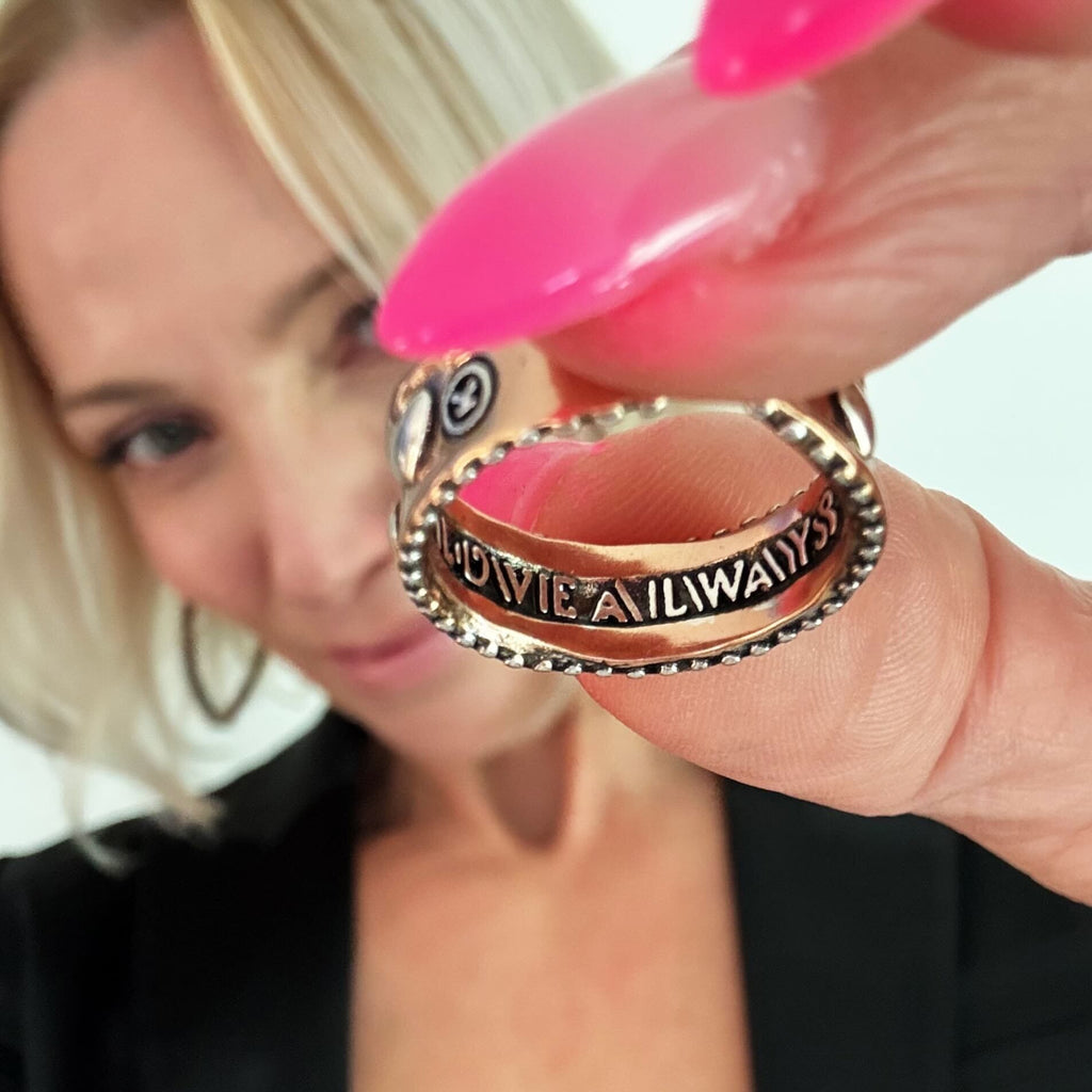 Love Always Hearts Adjustable Ring - Che Cose Belle