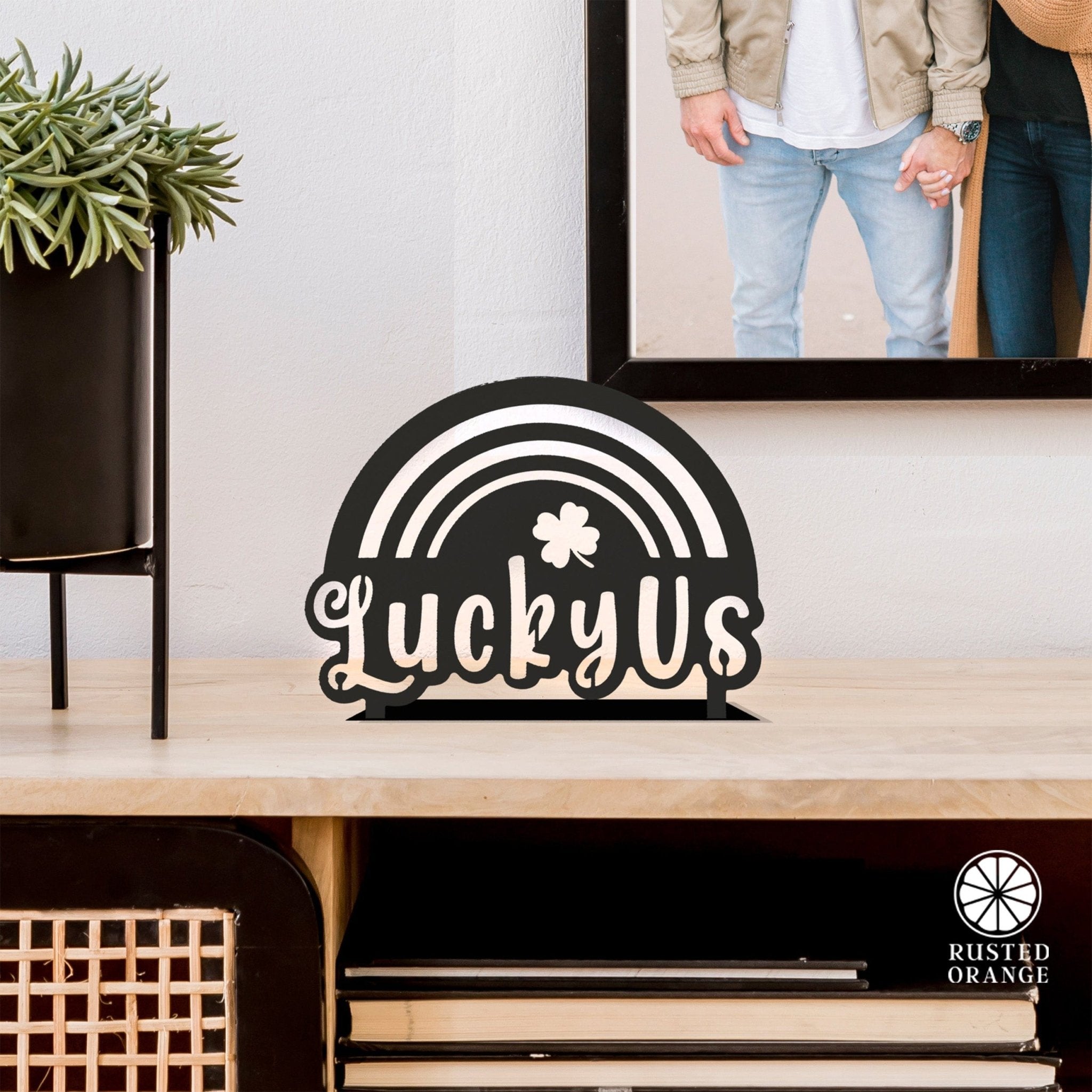 Lucky Us Rainbow Clover Tabletop Sign - Che Cose Belle