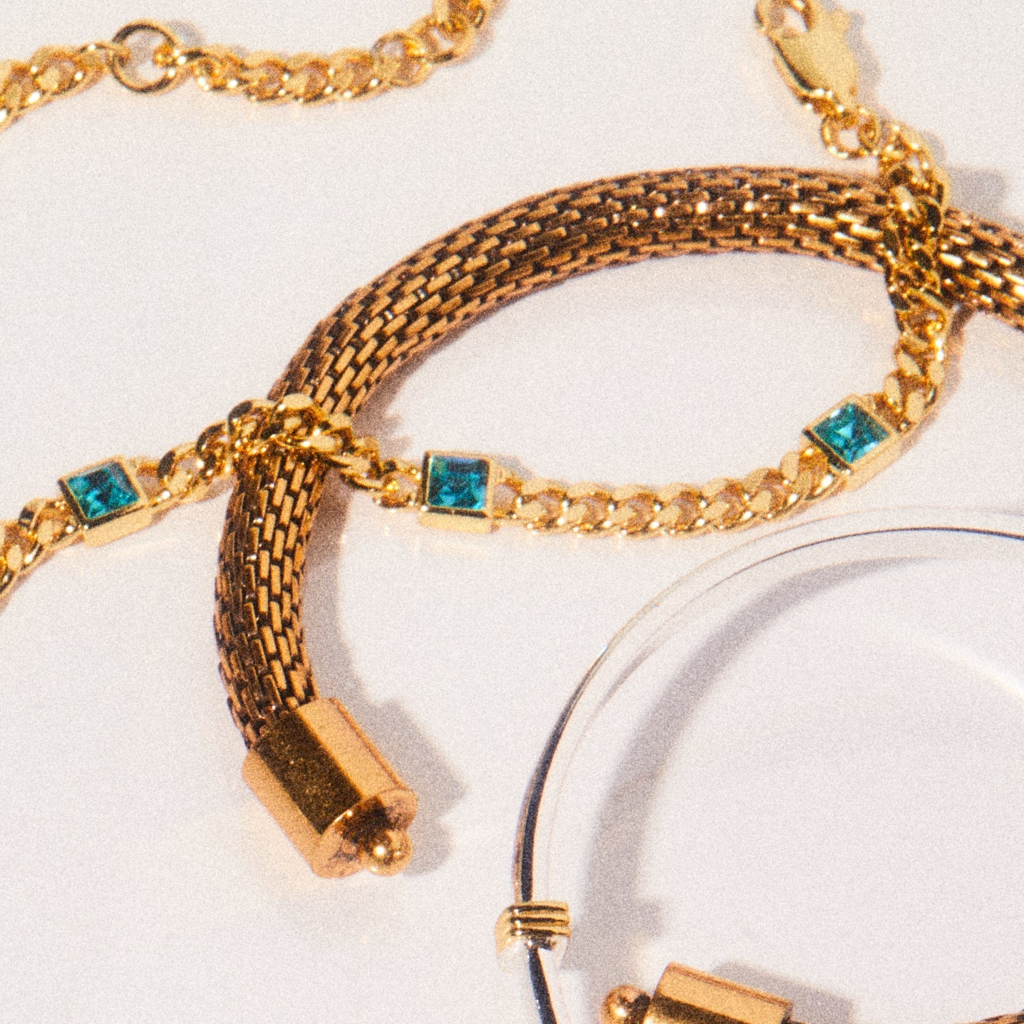 March Birthstone Aquamarine Curb Chain Bracelet - Che Cose Belle