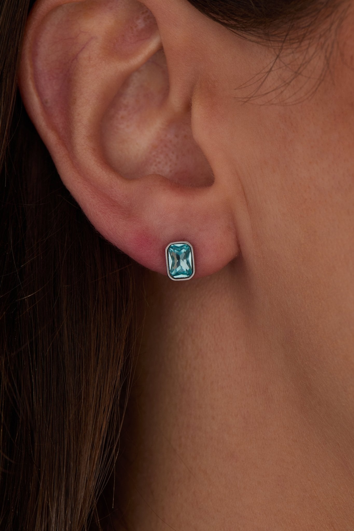 March Emerald - Cut Birthstone Stud - Che Cose Belle