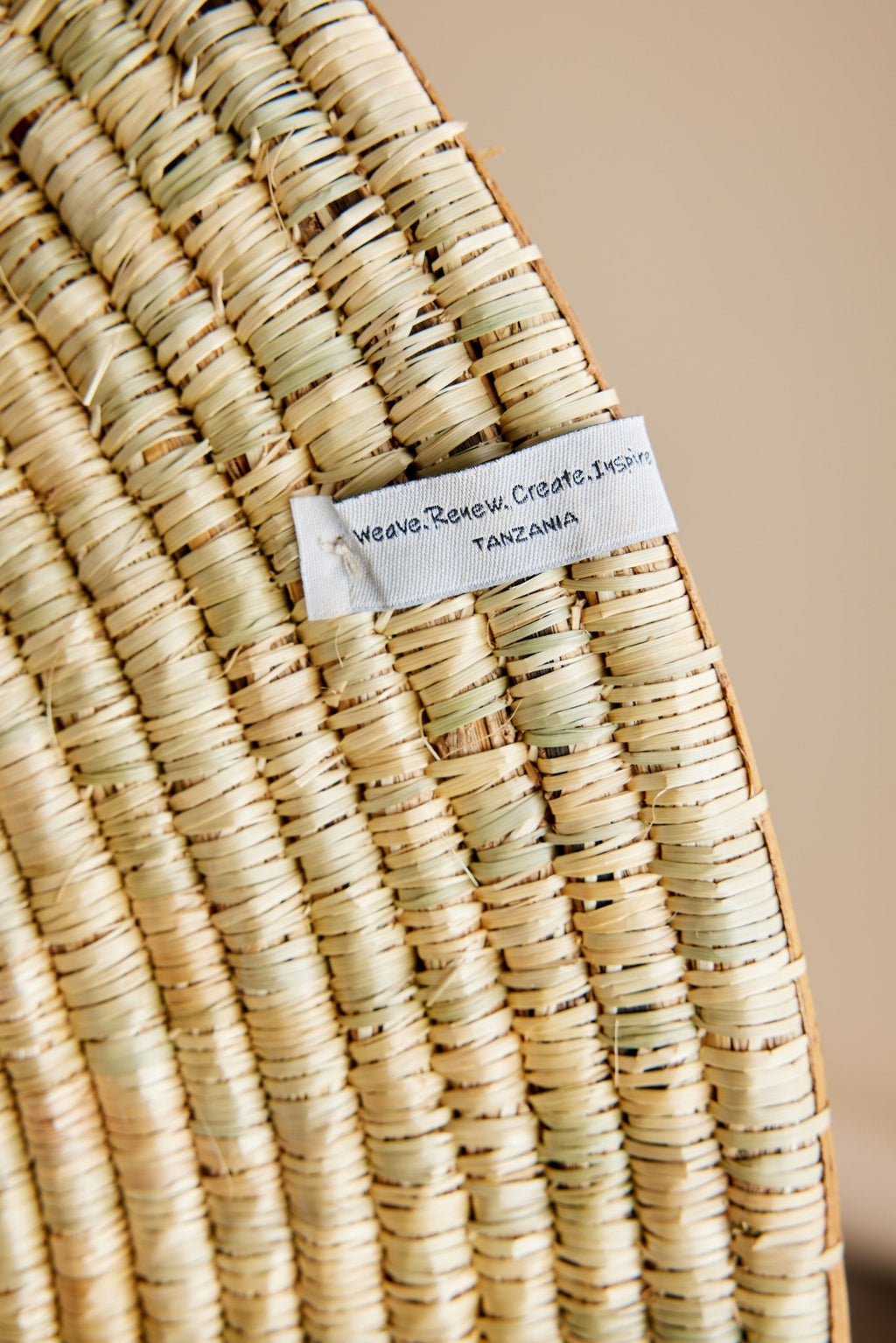 Maua Banana Bark Wall Basket - Che Cose Belle