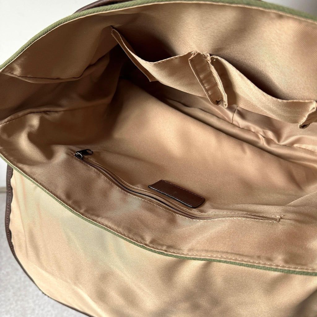 Maxwell Waxed Canvas Messenger Bag - 16” Laptop - Classic - Che Cose Belle