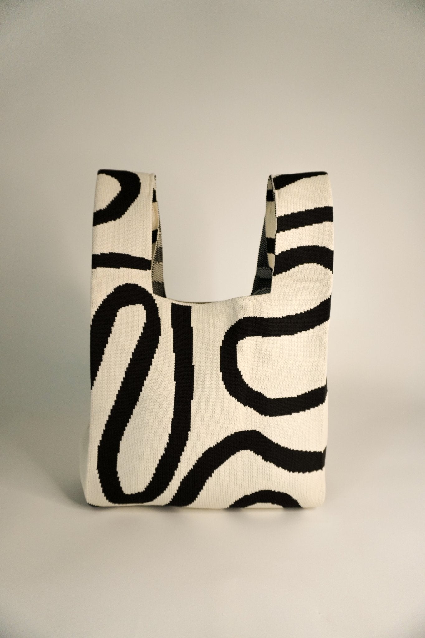 Meander Black Handbag - Che Cose Belle