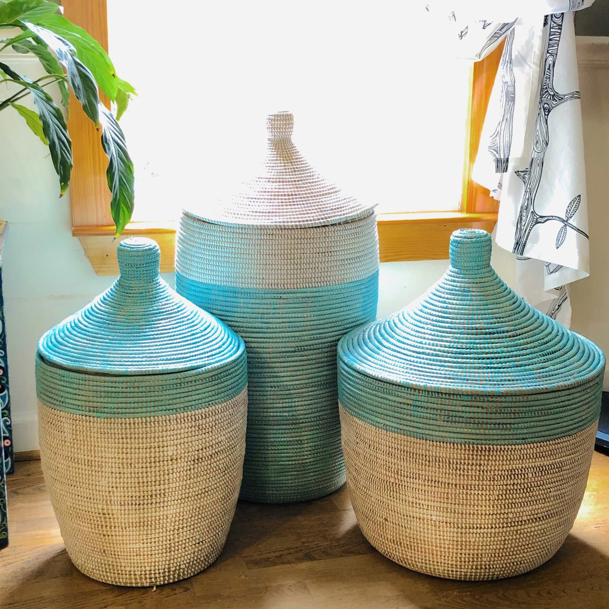 Medium Two-Tone Basket - Turquoise + White - Che Cose Belle