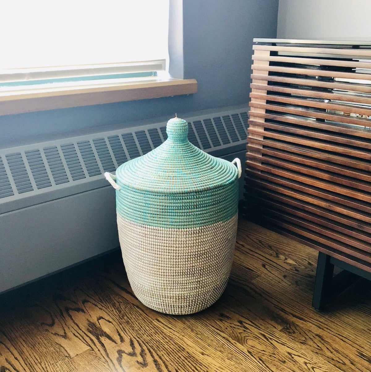 Medium Two-Tone Basket - Turquoise + White - Che Cose Belle