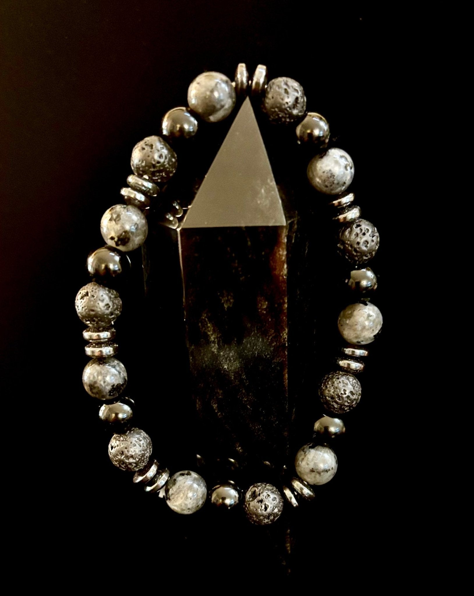 Men's Mystic Warrior Bracelet – Labradorite, Black Onyx & Lava Rock with Black Metal Spacers (Fits Large Wrists) - Che Cose Belle