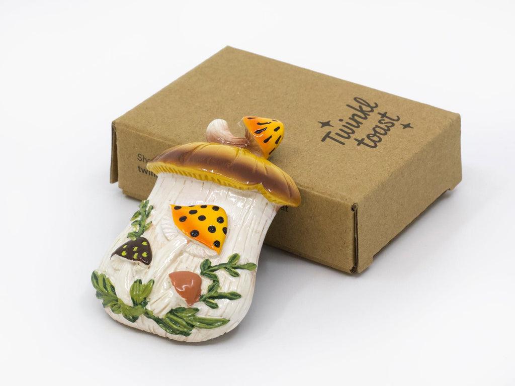 Merry Mushroom - Inspired Hand - Painted 70s Fridge Magnet - Che Cose Belle