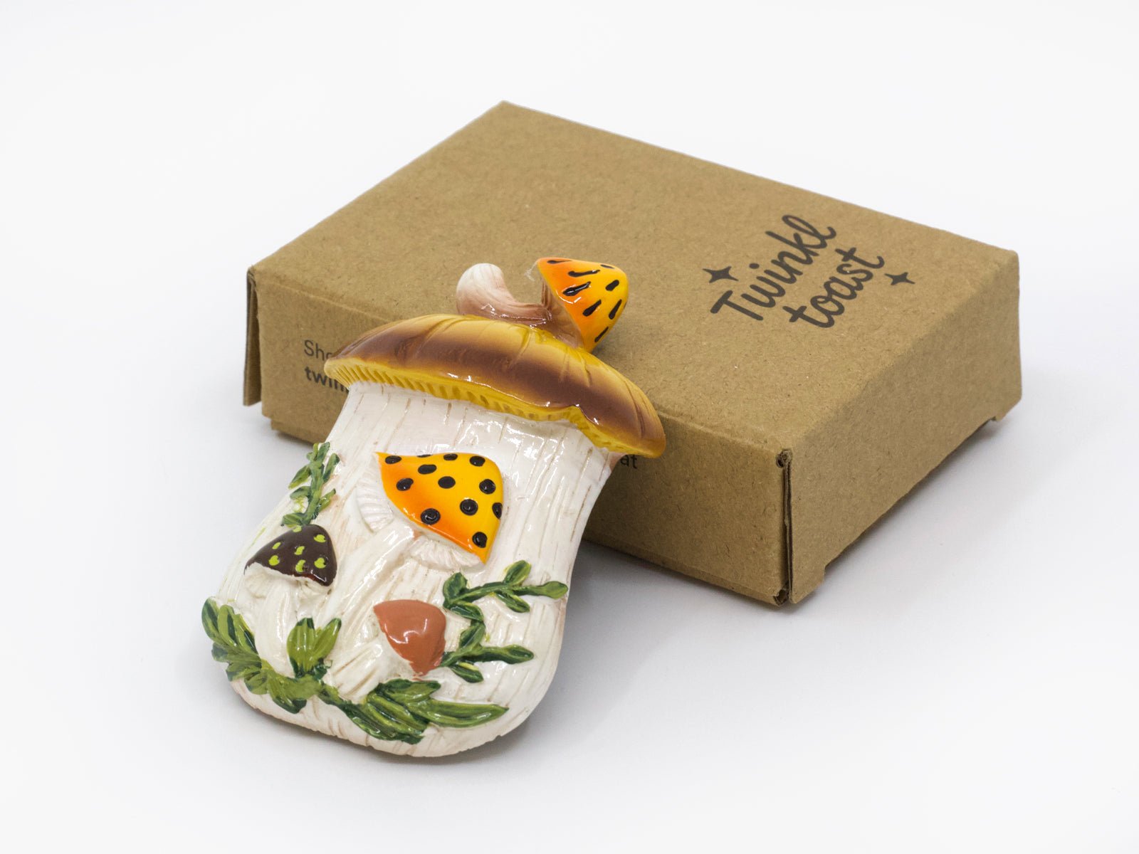 Merry Mushroom - Inspired Hand - Painted 70s Fridge Magnet - Che Cose Belle