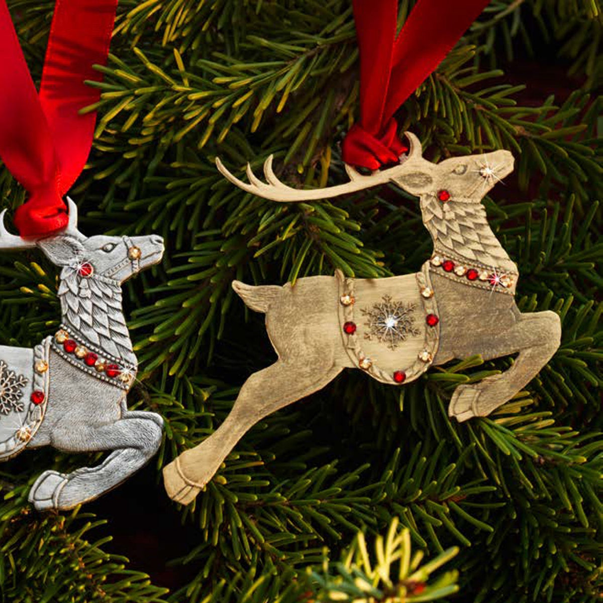 Merry Reindeer Ornament (Bronze) - Che Cose Belle