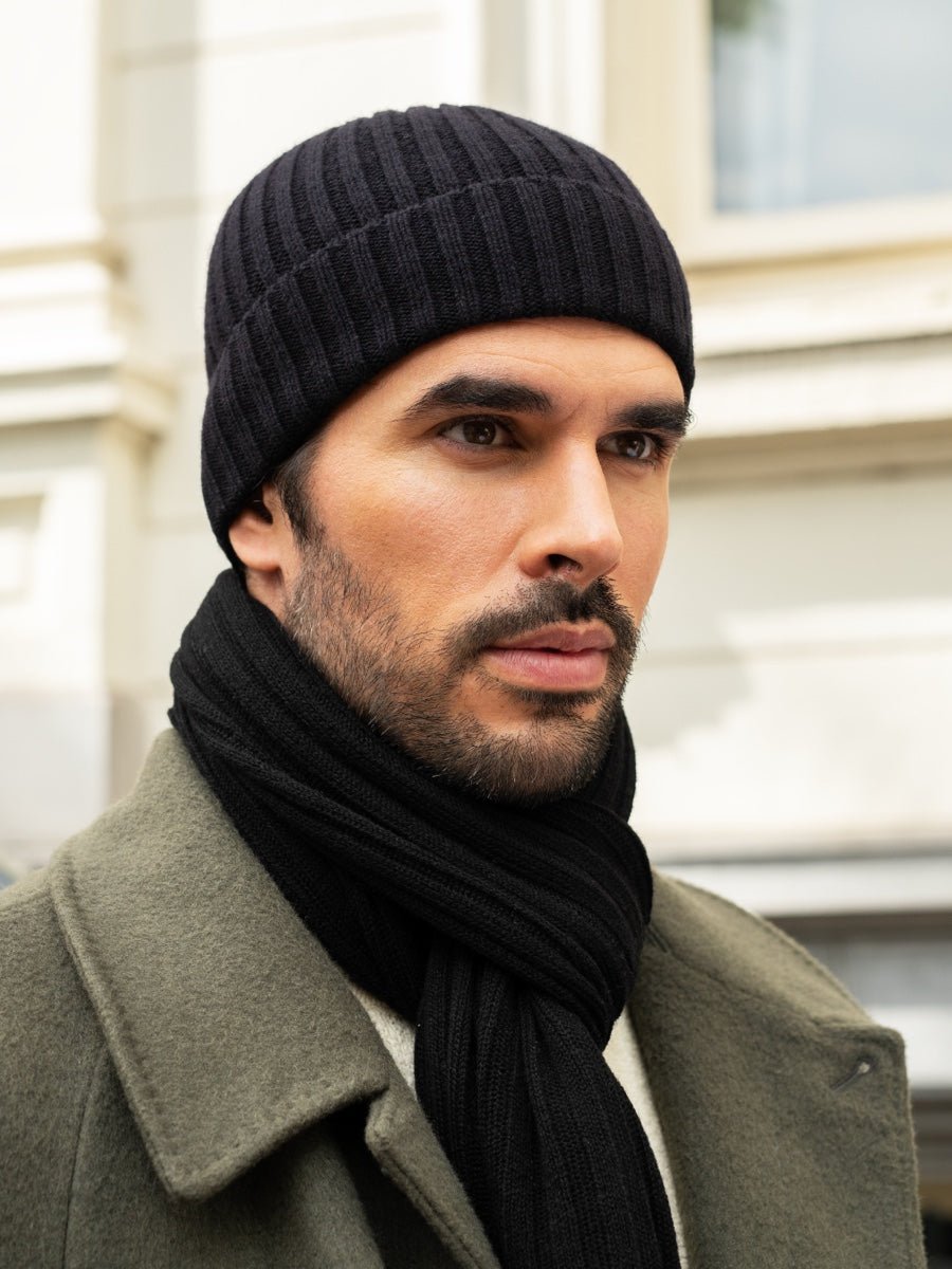 Milano (black) - Italian 100% cashmere ribbed beanie (unisex) - Che Cose Belle