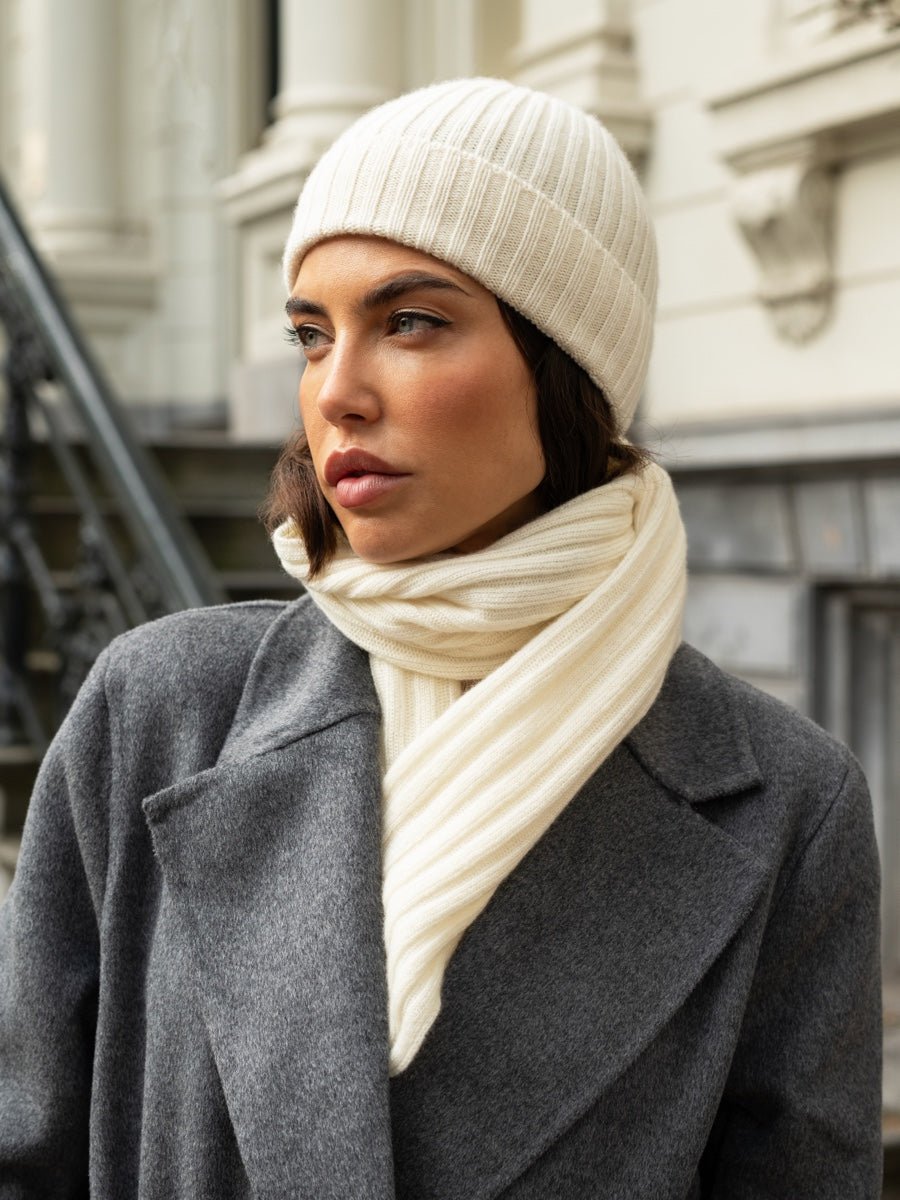 Milano (cream) - Italian 100% cashmere ribbed beanie (unisex) - Che Cose Belle