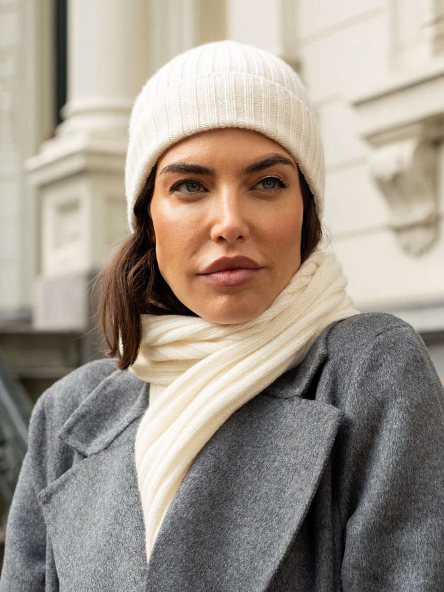 Milano (cream) - Italian 100% cashmere ribbed beanie (unisex) - Che Cose Belle