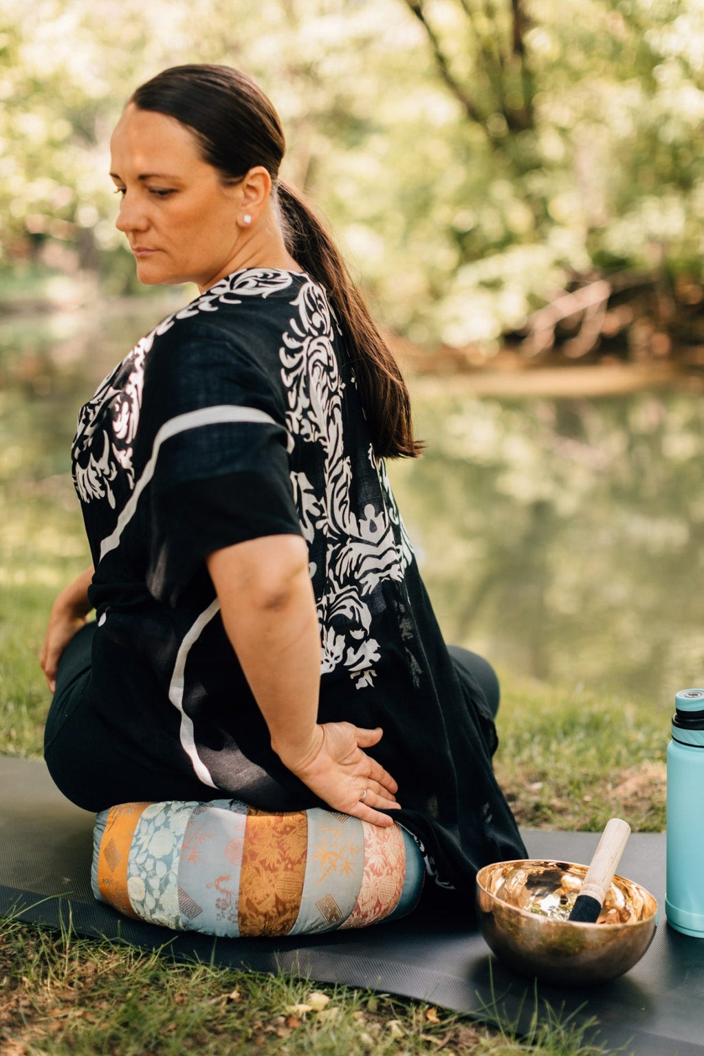 Mindful Yoga Pillow - Che Cose Belle