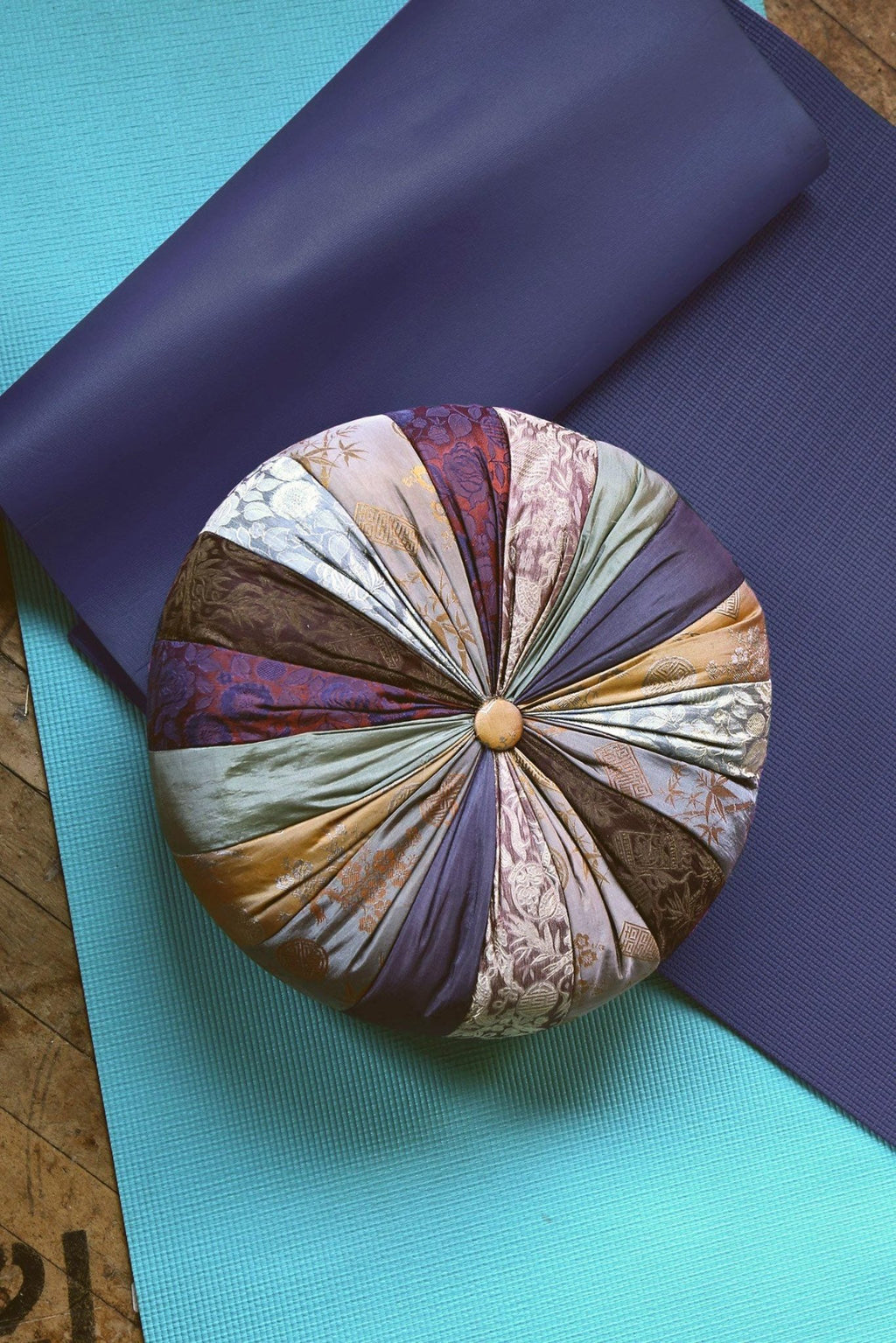 Mindful Yoga Pillow - Che Cose Belle