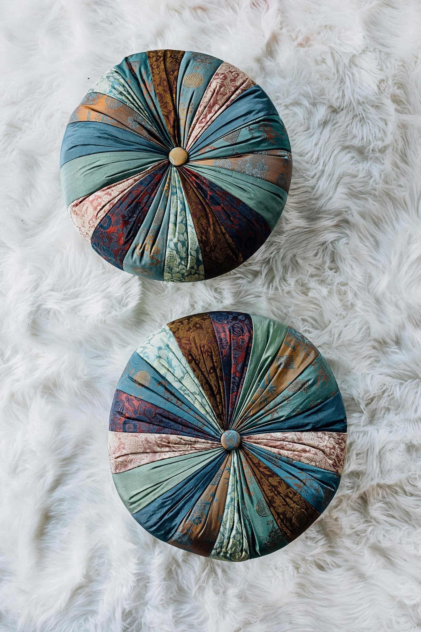 Mindful Yoga Pillow - Che Cose Belle