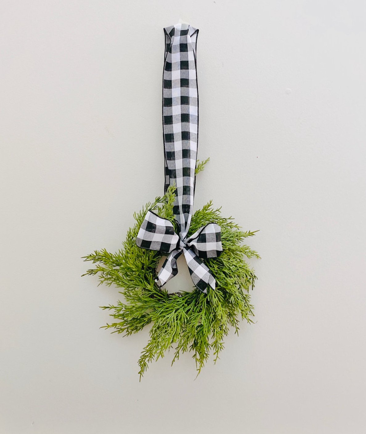Mini Christmas Cabinet Wreath - Che Cose Belle