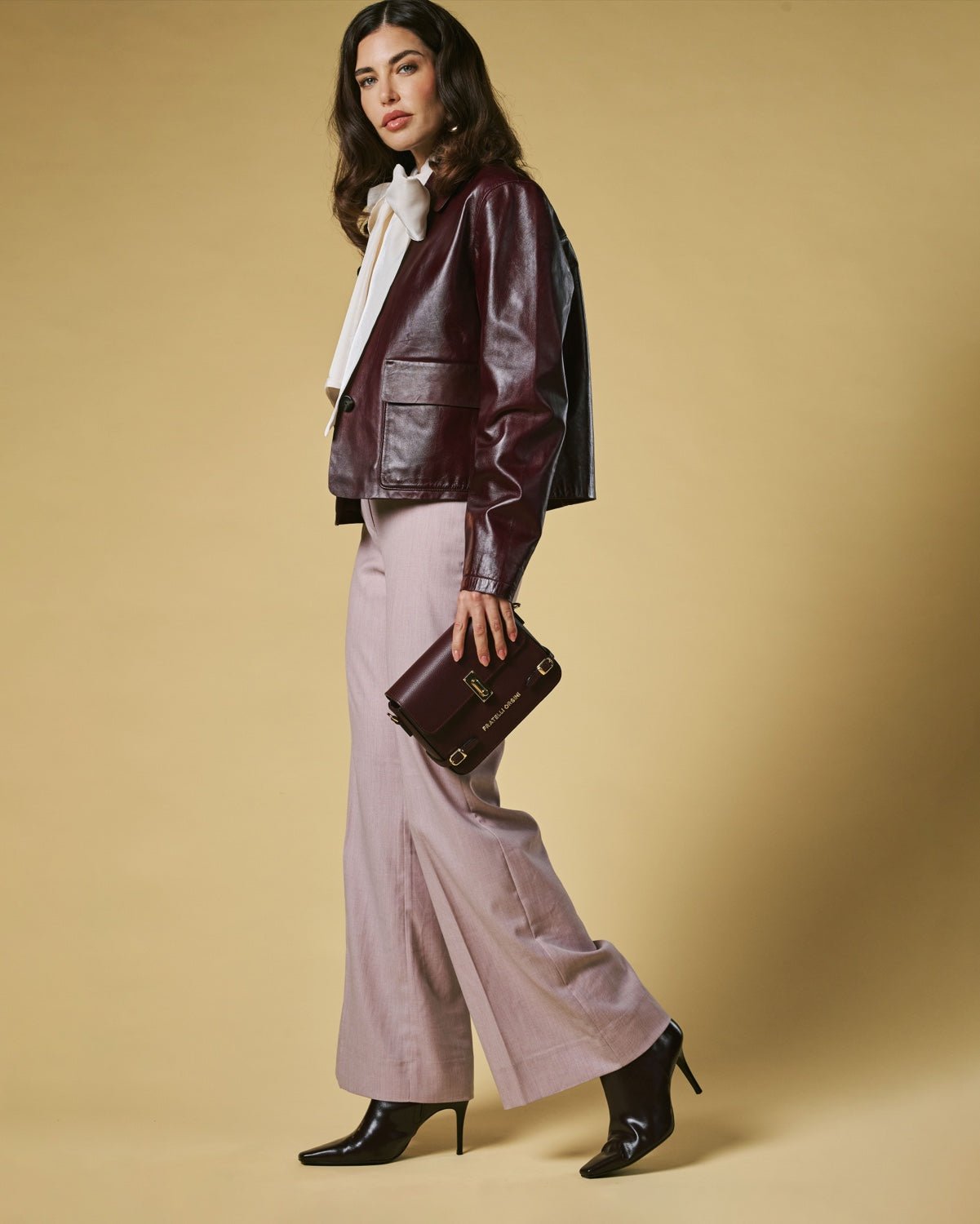 Mirella (eggplant) - Italian calf leather women's crossbody bag (with shoulder strap) - Che Cose Belle
