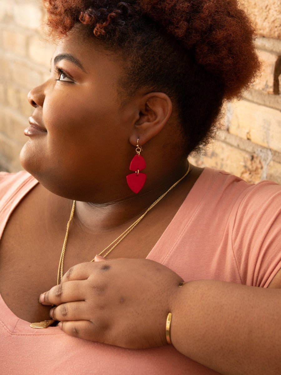 Modern Poppy Dangle Earrings - Che Cose Belle