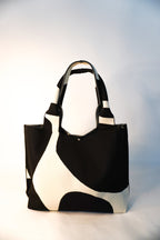 MOOdy Black Signature Tote - Che Cose Belle