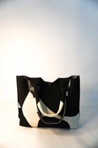 MOOdy Black Signature Tote - Che Cose Belle
