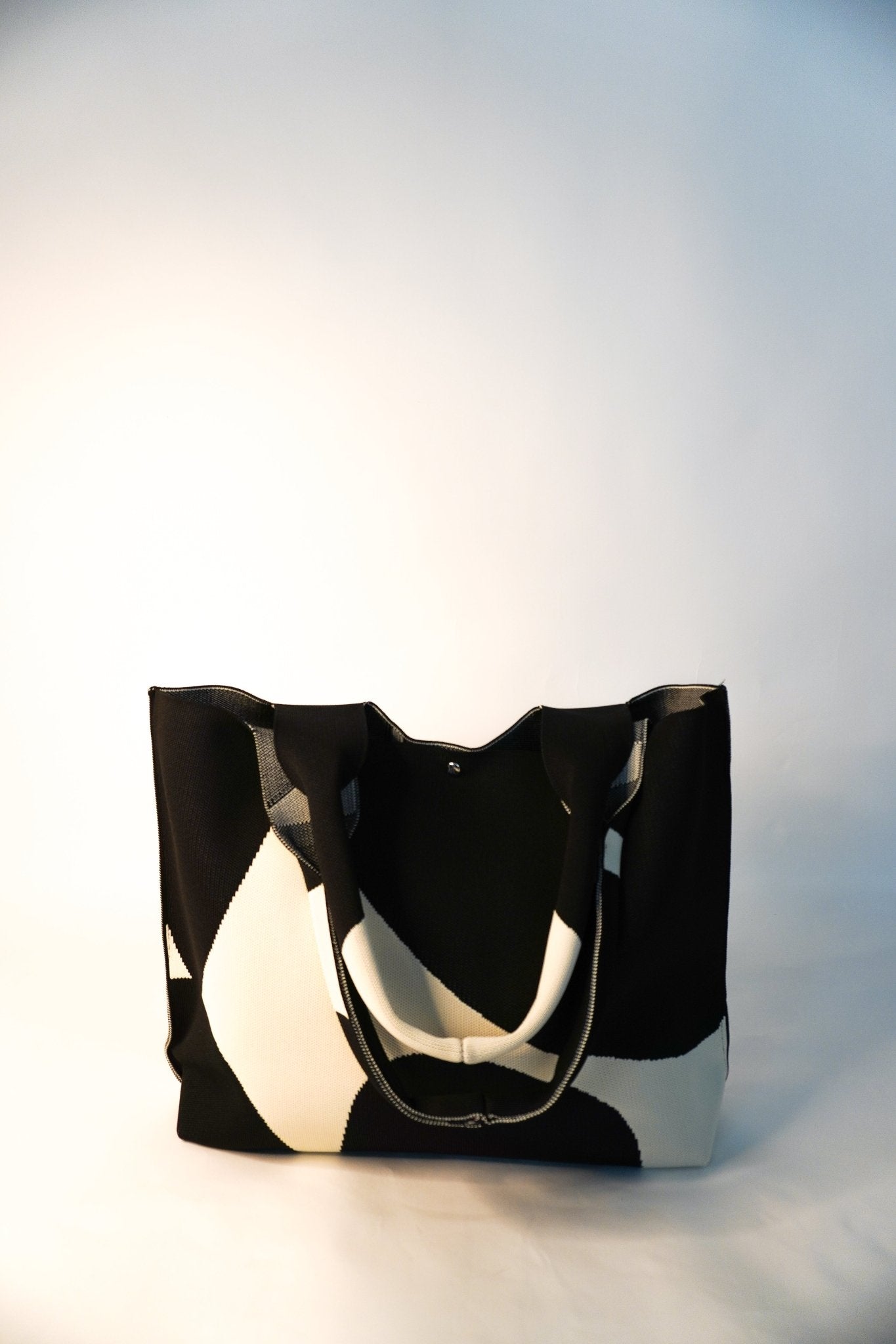 MOOdy Black Signature Tote - Che Cose Belle