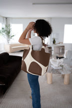 MOOdy Latte Signature Tote - Che Cose Belle