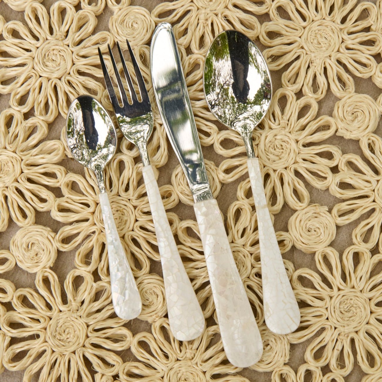 Mother Of Pearl Flatware, Set of 4 - Che Cose Belle