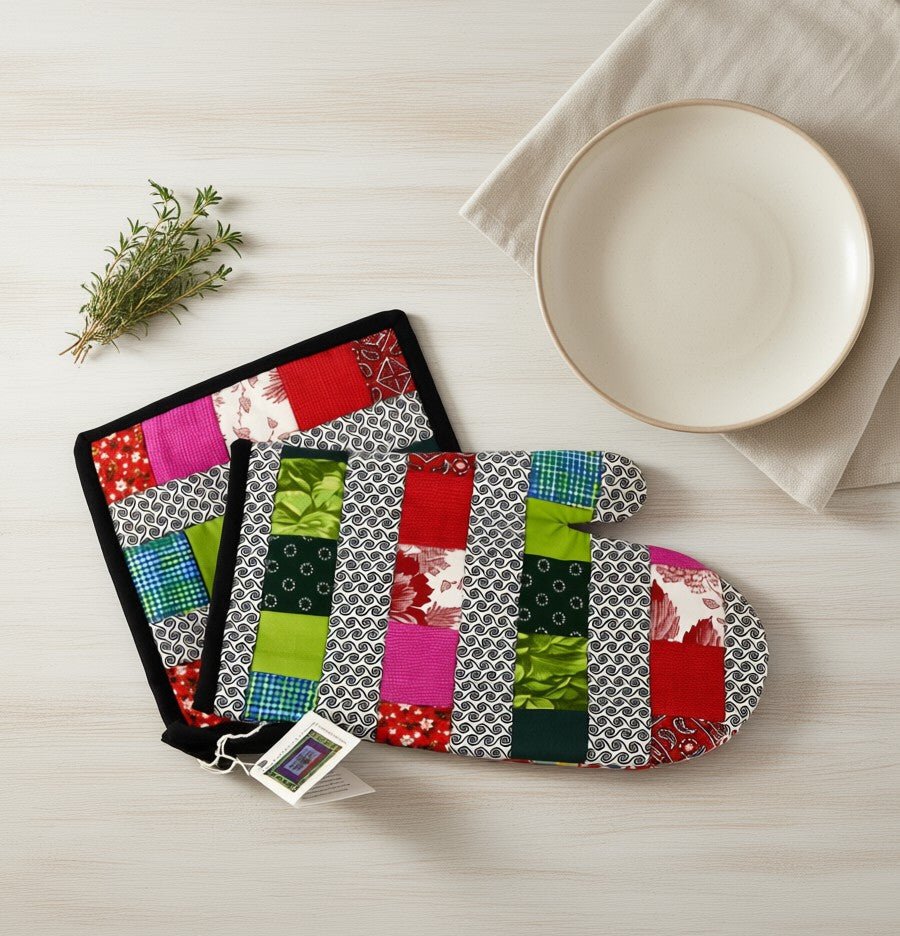 Multi - Colored Oven Mitt Set - Che Cose Belle