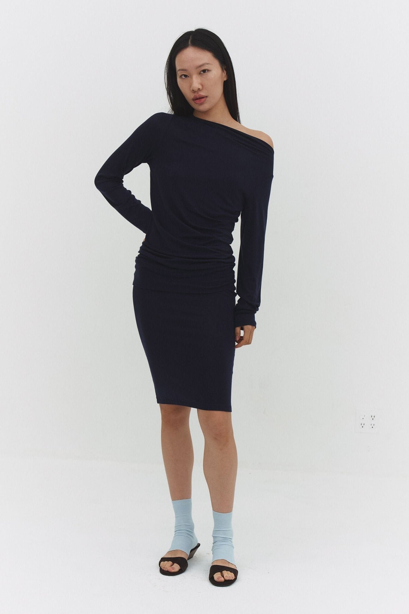 NARAE LONG SLEEVE TOP IN NAVY - Che Cose Belle