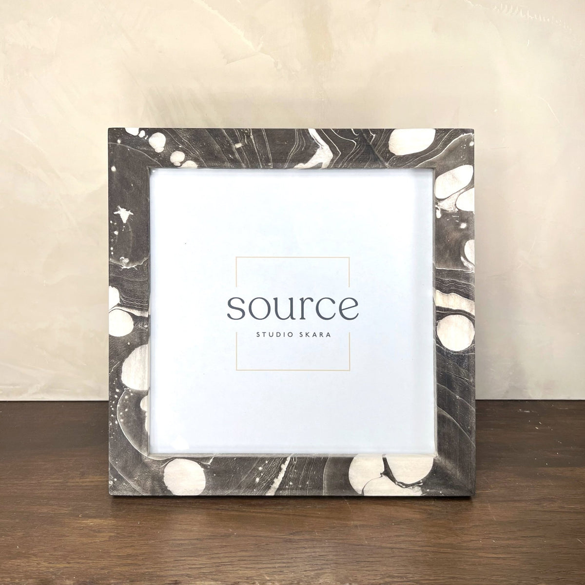Neue Hand Marbled Wood Picture Frame - Black & White (8x8) - Che Cose Belle